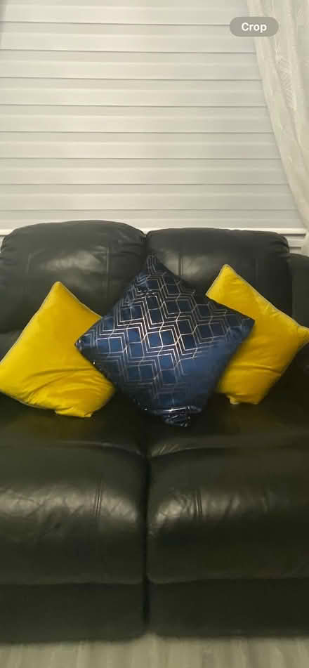 Photo of free 6 yellow cushions 4 blue cushions (Thornhill lees Dewsbury) #2