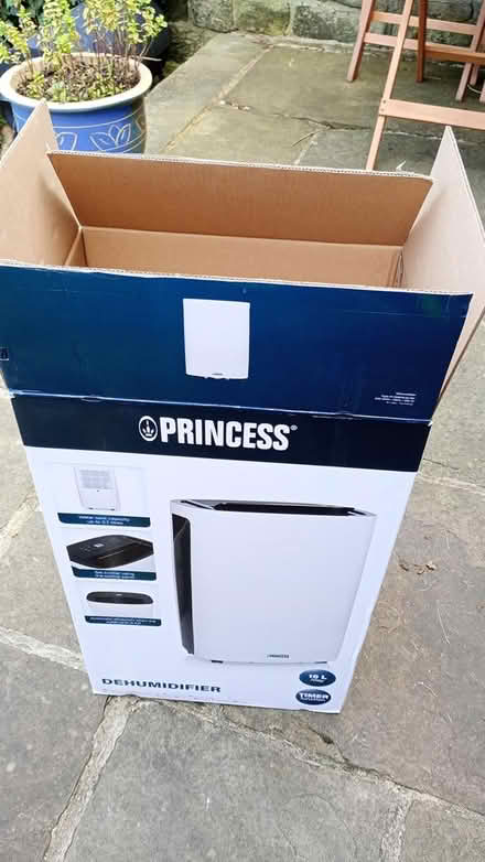 Photo of free Strong cardboard box (Shipley BD18) #1