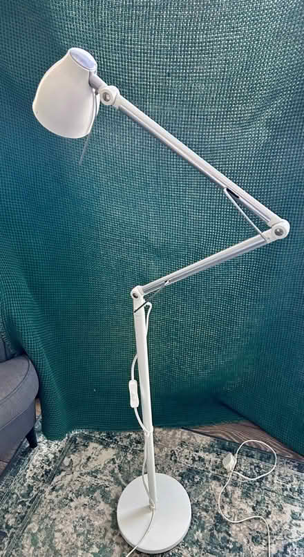 Photo of free Floor lamp (Didcot OX11) #1