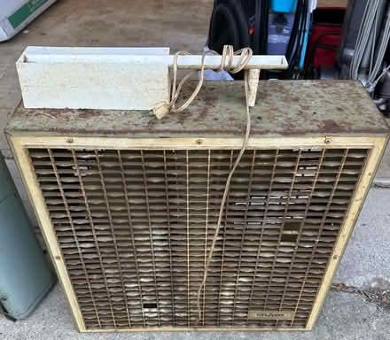 Photo of free Kel Air Vintage Box Fan Model 7002 (Plainfield) #2