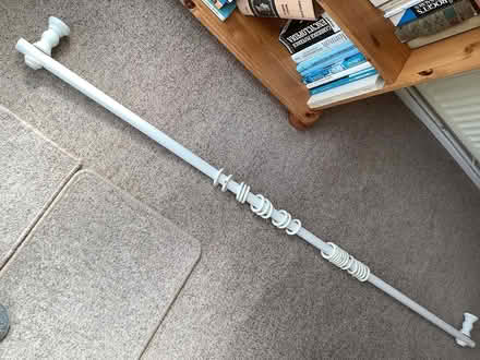 Photo of free White Wooden Curtain Rod 180cm (Grange Estate, Letchworth SG6) #3