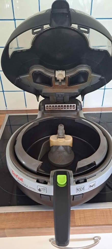 Photo of free Air fryer (Critchill, Frome) #2