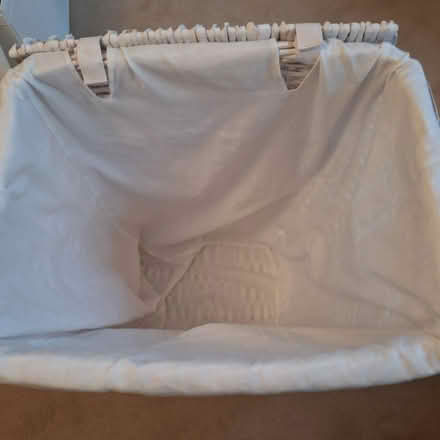Photo of free White wicker laundry basket (New Southgate N11) #3