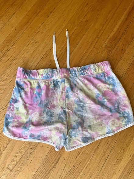 Photo of free tie-dye ladies shorts, size 16 (Wilcox High School, Monroe St) #2