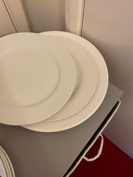 Photo of free Plates (LU6 Kensworth) #2