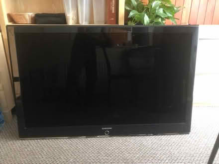 Photo of free Sumsung Tv 52 inch (Thornton Heath CR7) #1