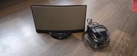Photo of free Bose Speaker / Sound Dock (Aldershot GU12) #2