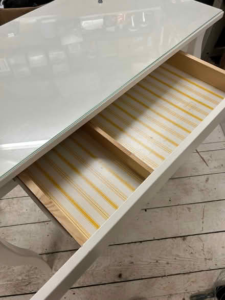 Photo of free Dressing Table (St John's TN13) #1
