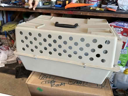 Photo of free Pet Carrier (Plainfield) #1