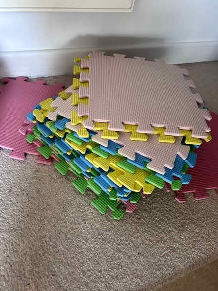 Photo of free Toddler stuff (BR5) #2