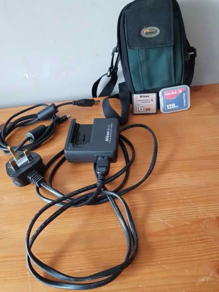 Photo of free Nikon Coolpix 4300 (Dorchester) #2
