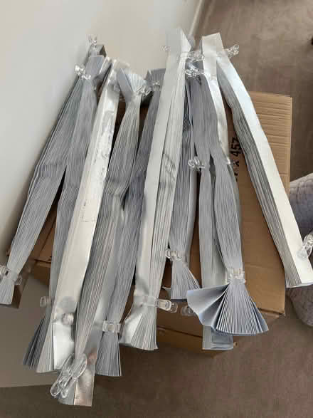 Photo of free 10 White Temporary Blinds for Windows (Maldon Wick CM9) #3