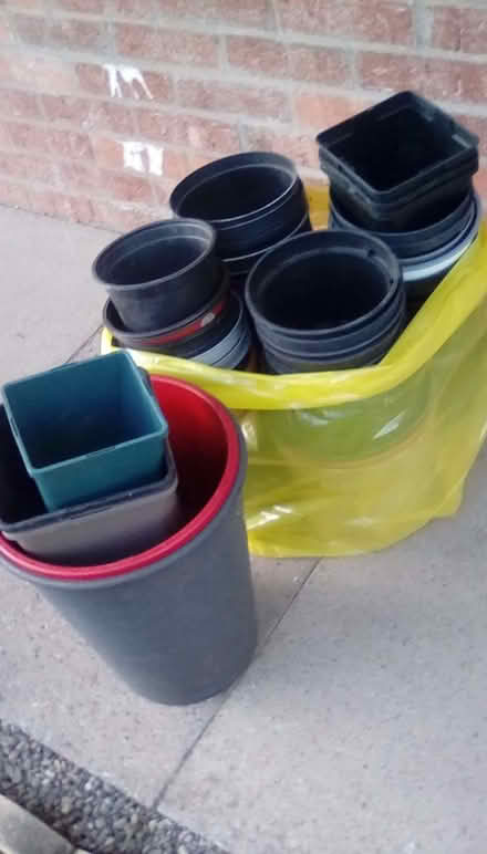 Photo of free Big plant pots (Priorslee TF2) #1