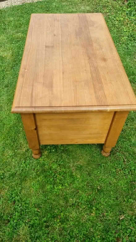Photo of free Pine coffee table (Letchworth Garden City) #2