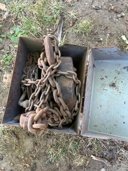 Photo of free Chain hoist (CM7 braintree) #1