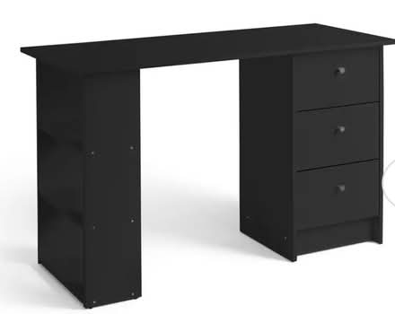 Photo of free Desk study work ×2 (W3) #3