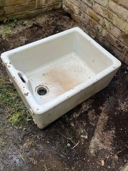 Photo of free Belfast Sink (Kennington SE11) #4