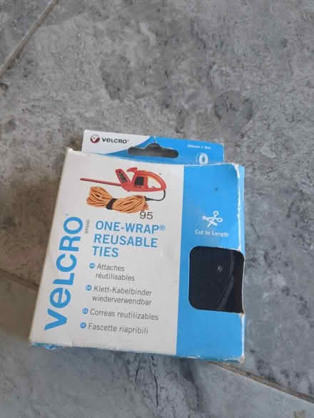 Photo of free Velcro ties (BA1) #1