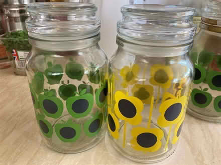 Photo of free 3 decorative glass jars (Trumpsgreen GU25) #1