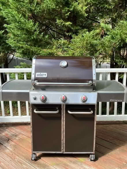 Photo of free Weber grill - pick up (Leesburg, VA) #1