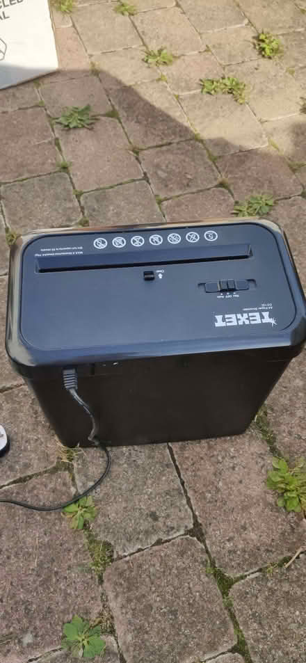 Photo of free Paper Shredder (Oakwood Park N14) #2