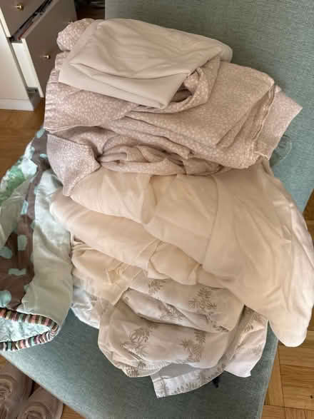 Photo of free 3 sets queen size sheets (Murray Hill, Manhattan) #1