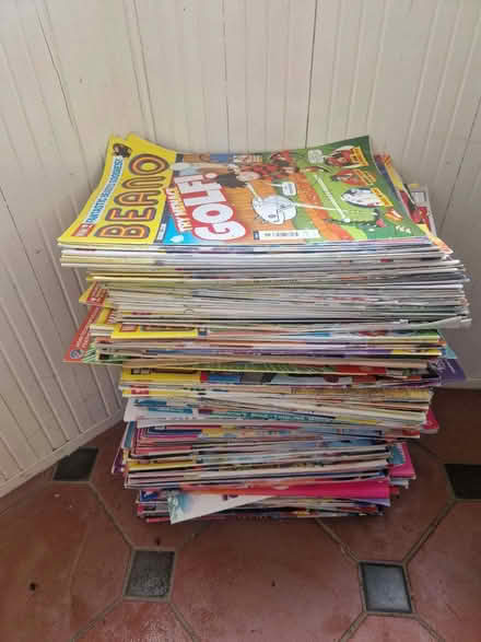 Photo of free Huge pile of Beano and Phoenix magazines (Saltaire BD18) #1