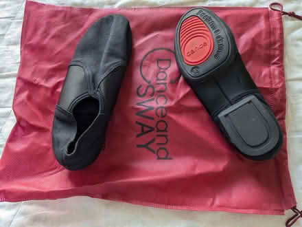 Photo of free jazz dancing shoes (Tring Wharf HP23) #1