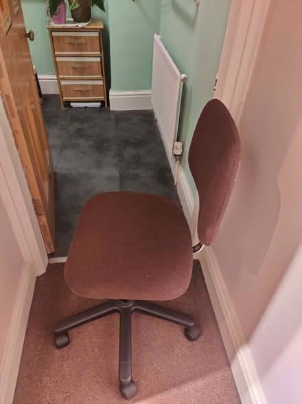 Photo of free Office chair (Droylsden M11) #2