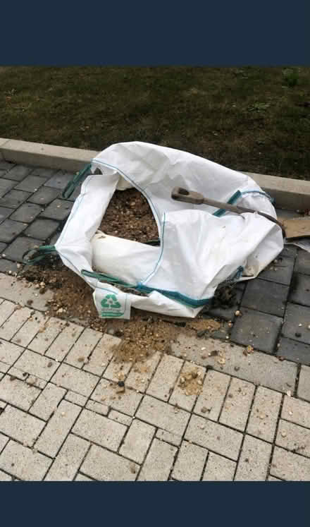 Photo of free Ballast / hardcore (Hertford EN11) #1