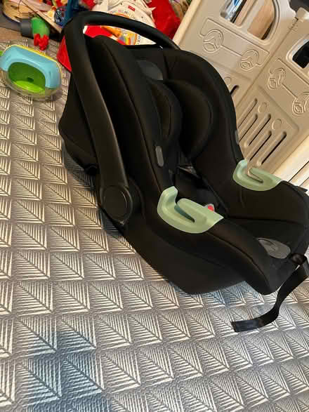 Photo of free Isize tulip baby car seat (Downham Market PE38) #4