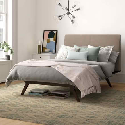 Photo of free Queen platform bed (no mattress) (Petworth) #4