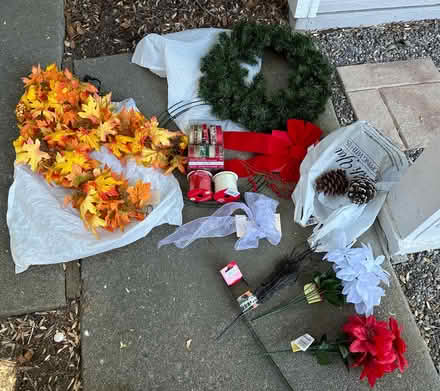 Photo of free Christmas / fall craft supplies (Near downtown Pleasanton) #1