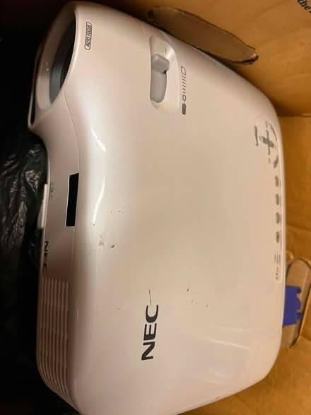 Photo of free Projector (old VGA) (TW16 Sunbury) #1