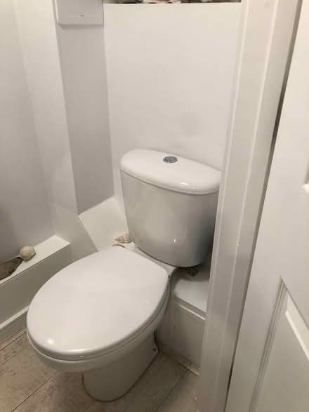 Photo of free Ideal Standard Toilet (Ifield Crawley) #1