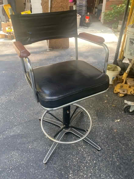 Photo of free Swivel Bar Height Chair (Newfoundland, NJ) #1