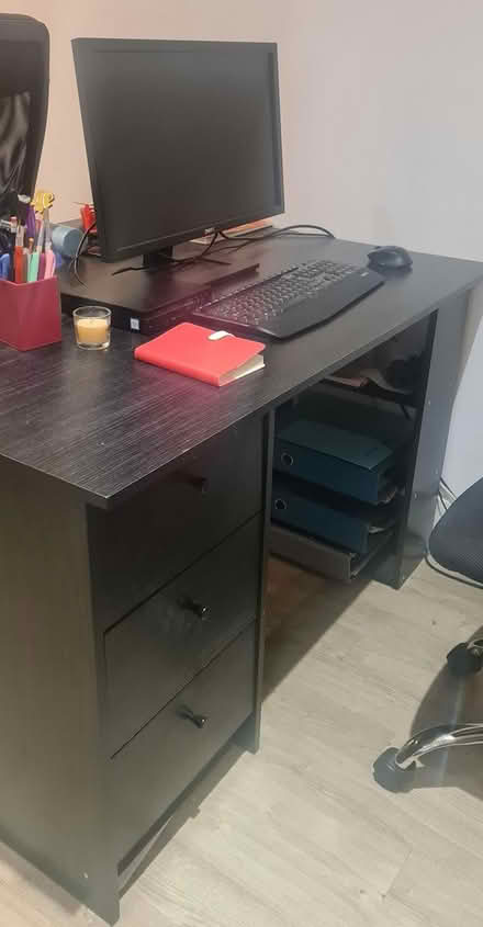 Photo of free Desk study work ×2 (W3) #1