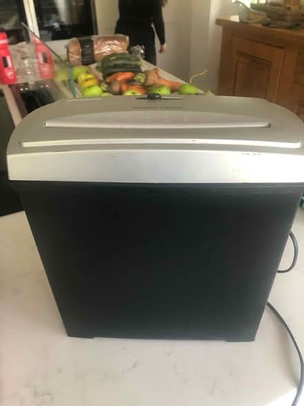 Photo of free Paper shredder (Ware SG12) #1