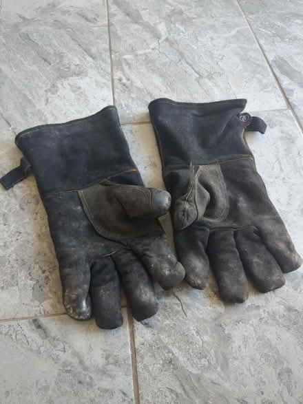 Photo of free Work gloves (BA1) #1