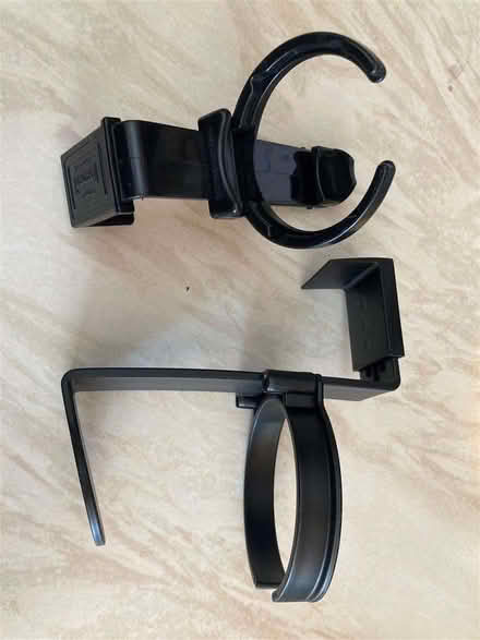 Photo of free 2 in-car cup holders (Trumpsgreen GU25) #1