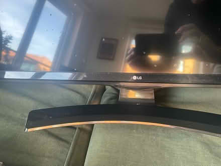 Photo of free LG flat screen TV (Elephant and Castle) #3