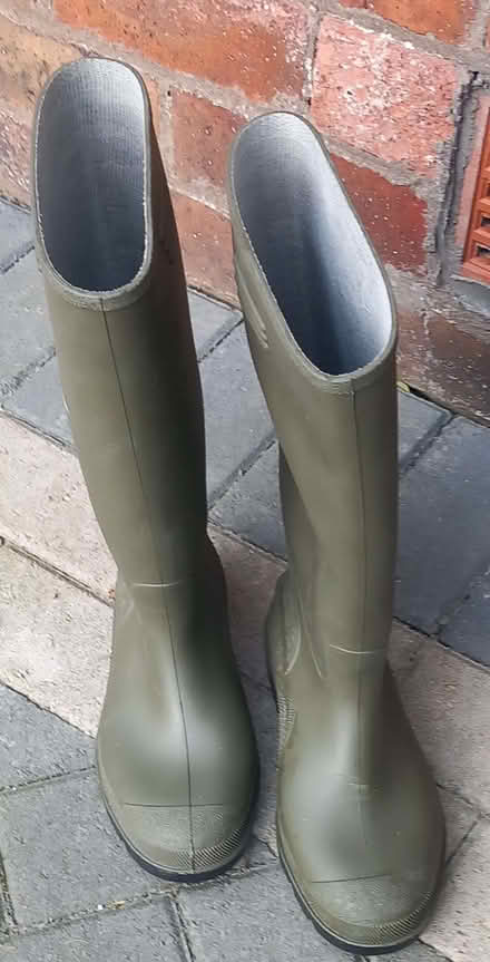 Photo of free Wellys (Dunfermline KY12) #1