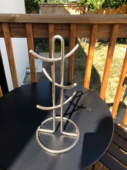 Photo of free Mug tree (Evanston (Green Bay & Emerson)) #1