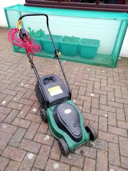 Photo of free Electric Lawnmower (Sewerby YO16) #1