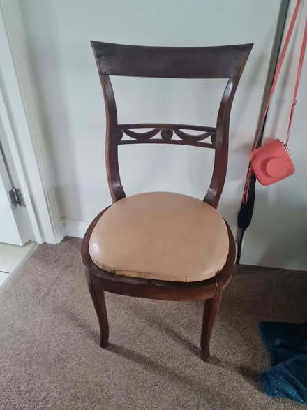 Photo of free 2x lovely old wooden dining chairs for upcycling (Ebley GL5) #4