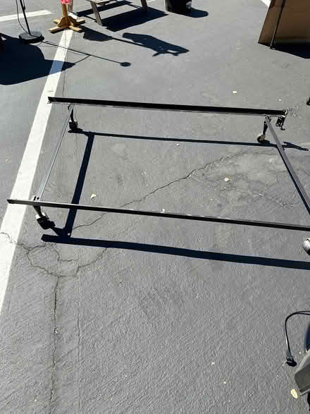 Photo of free metal twin bed frame (Near burgess park) #1