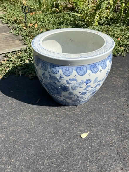 Photo of free Large blue and white ceramic pot (South Leesburg near Brambleton) #2