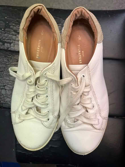 Photo of free Trainers (Old Winsdor SL4) #1
