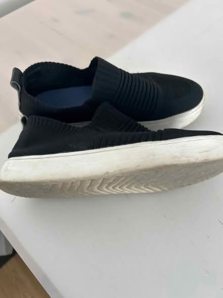 Photo of free Memory foam knit shoes size 5.5-6 (HP4) #2