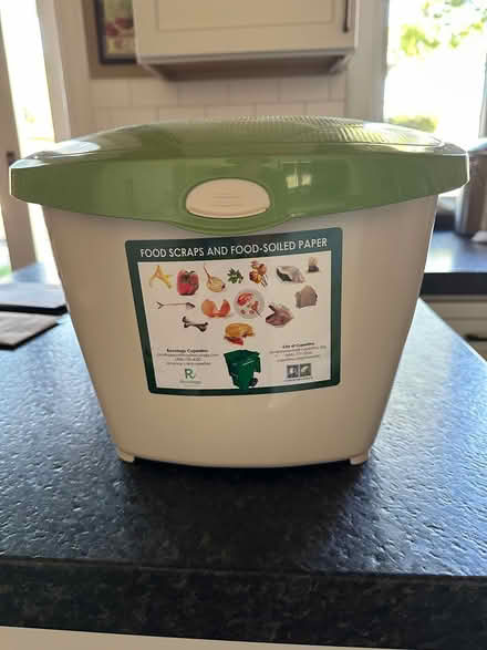 Photo of free Compost container for kitchen (Monta Vista North) #1